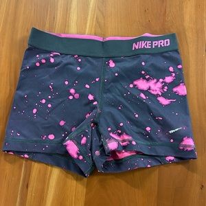 Nike pro
